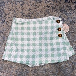Cute skirt !